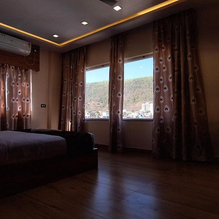 New Sun International & Banquet Hall Dzsamsedpur Kültér fotó