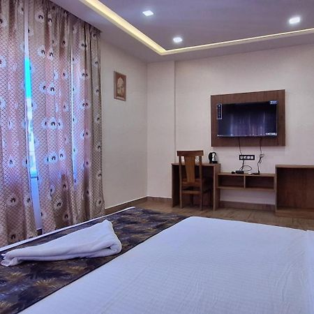New Sun International & Banquet Hall Dzsamsedpur Kültér fotó